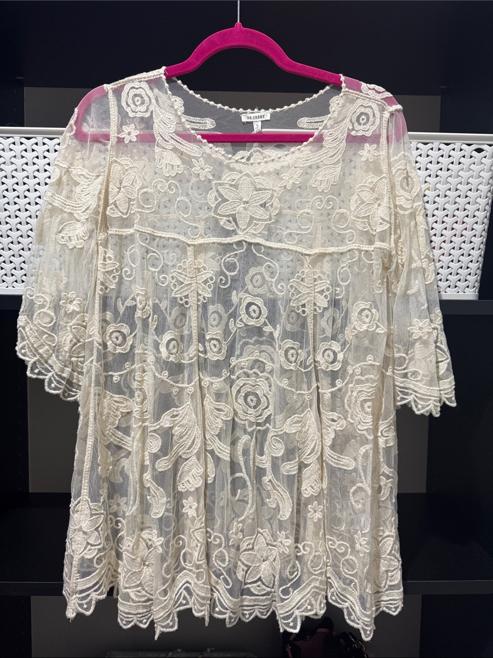 En Creme Sheer Floral Embroidered Tunic in Cream